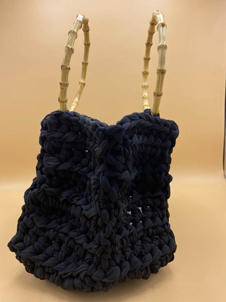 borsa a mano lavorazione crochet